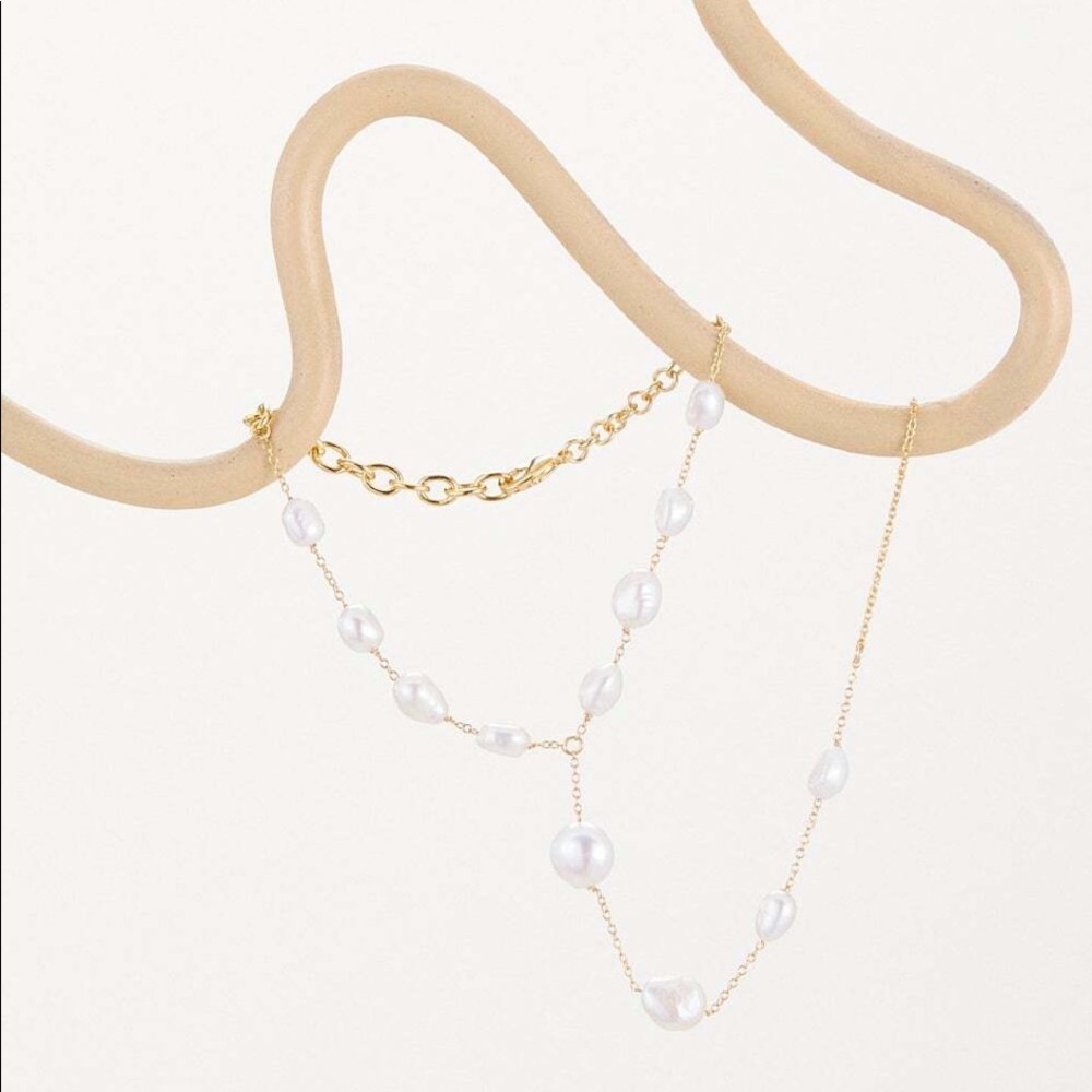 New Cult Gaia Fresh Pearls Anklet